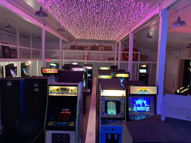 Two Bit Game Room