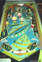 Image # 20311: Capersville German Playfield 
(Note the flippers are closed ('zipped') in this image.)