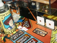 Image # 33634: Family Guy Prototype - Playfield Detail